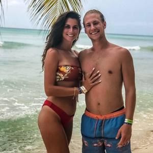 Meet your Posher, Hélène